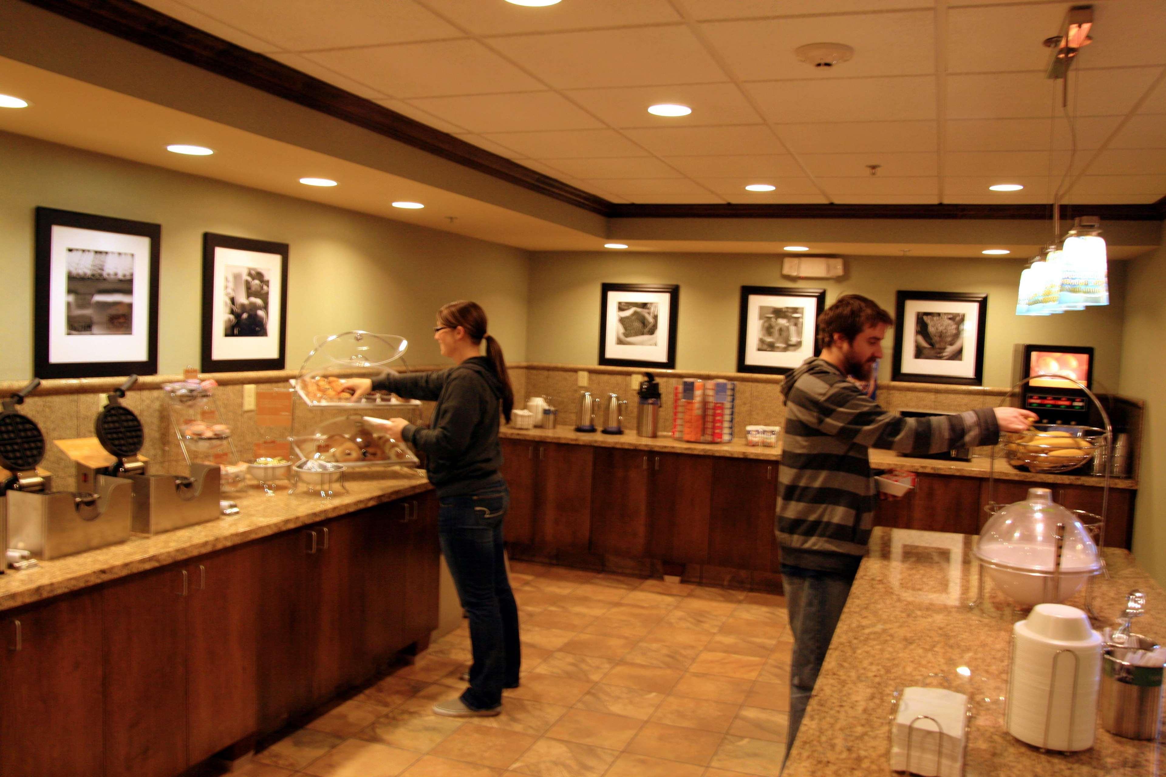 Hampton Inn And Suites - Lincoln Northeast Restaurang bild